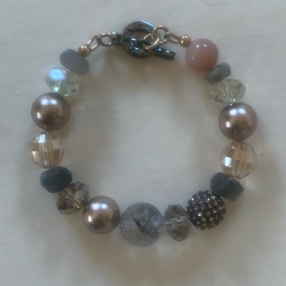 Hillberg and Berk Elegant Multi-Color Beaded Bracelet